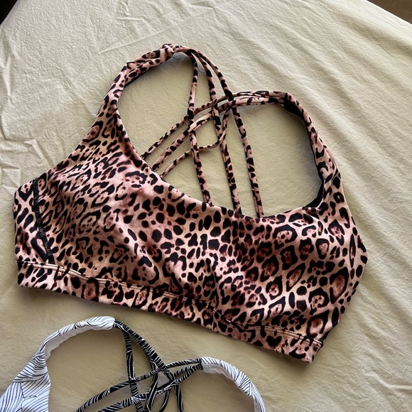 2 pack Racerback Bras Victoria’s Secret - Picture 2 of 4
